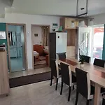 Dom wakacyjny R&r Vendeghaz *