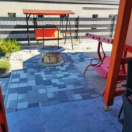 R&r Vendeghaz 펜션