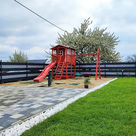 R&r Vendeghaz 펜션