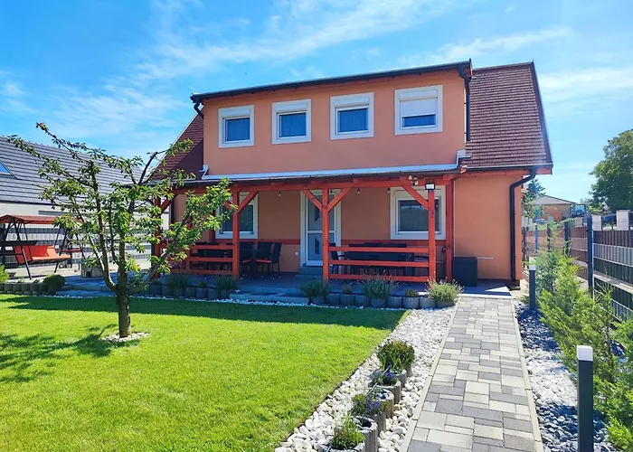 R&r Vendeghaz * 발라톤케네세