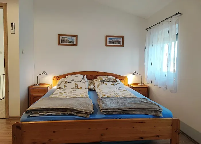 펜션 R&r Vendeghaz