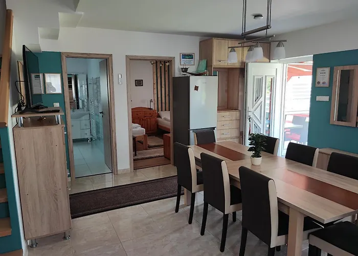 펜션 R&r Vendeghaz *